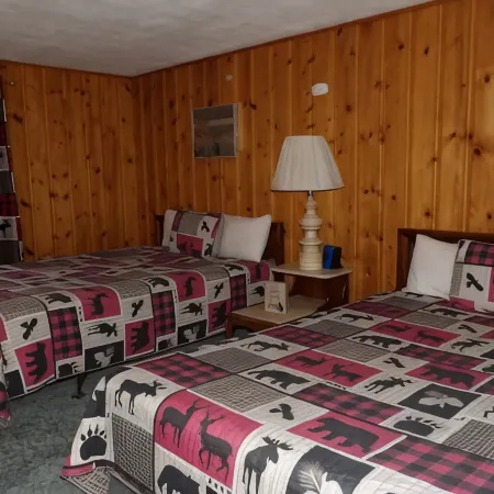 Ponderosa Cabins 104 N Laurel cabin 12
