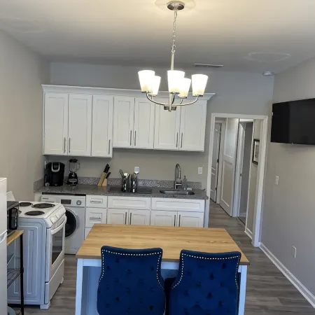 Cozy & Private in-Law Suite 10 Minutes from LakePoint