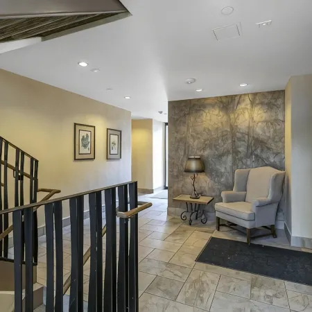 Beautiful 2 Bed / 2 Bath in Vail Village – Walk to Gondola One or Golden Peak!