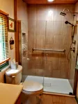 Quaint, peaceful, & creekside!  Alarka Peaceful Creek Cabin - Bryson City - Parvekkeita