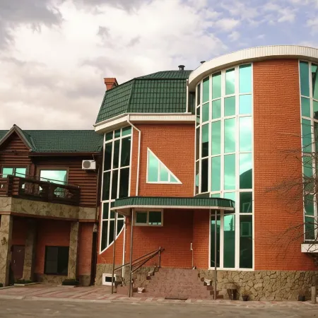 Вилла Клаб (Villa Club)