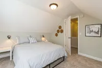 Modern 3-Bed,2-Bath Retreat - Butik