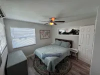 875 Oasis #4 Location! - 4-Star
