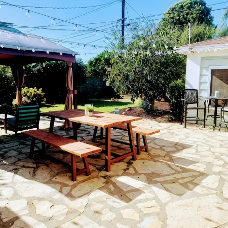 Midtown Ventura Family & Pet Friendly Cottage