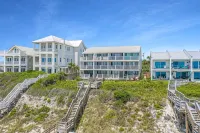 Directly on the beach! Your 30A getaway!