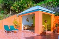 Stunning Villa in a Most Desirable Location on Tortola - 3 ดาว