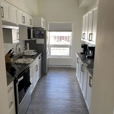 Cozy Condo minutes from RMR & Soon Cabot Pacific Golf