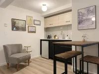 Seattle's Ballard new studio - Bungalows