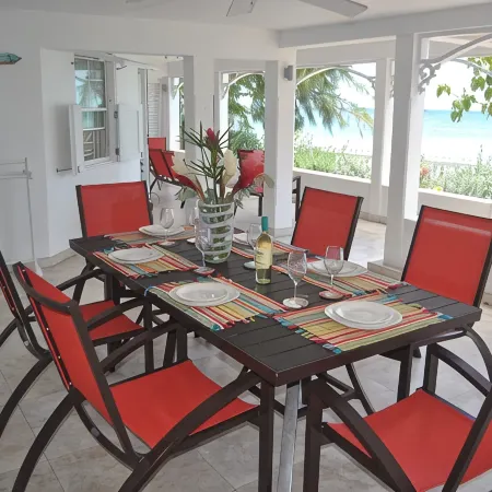 Turtle Bottom luxury beachside villa