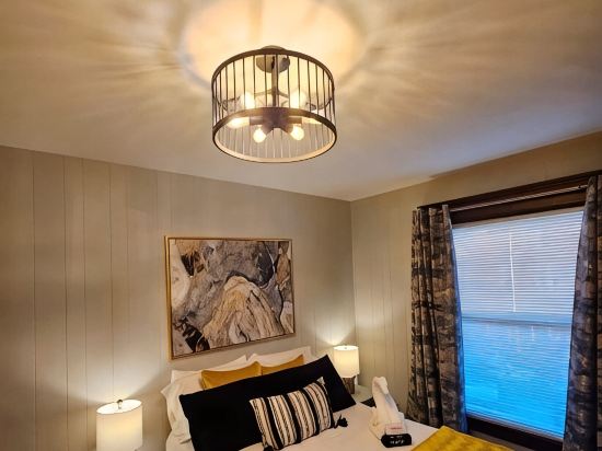 Historic & Chic apartment by Arena, University, Hospital - Dog Friendly