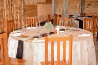 Wooden Haven Hotel - breakfast