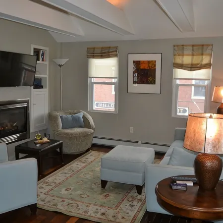 High End Apartment in Downtown Hallowell
