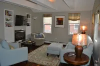 High End Apartment in Downtown  Hallowell - 3성급