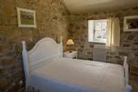 Old stone house between Crozon and Camaret (sea 200m)