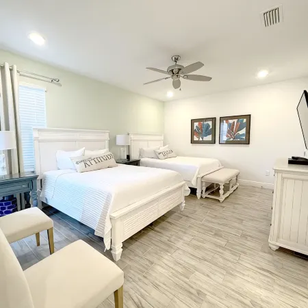 5bd/5ba 5mi from Disney · Lux Heated Pool SPA Pink Minnie Room · Pet friendly!