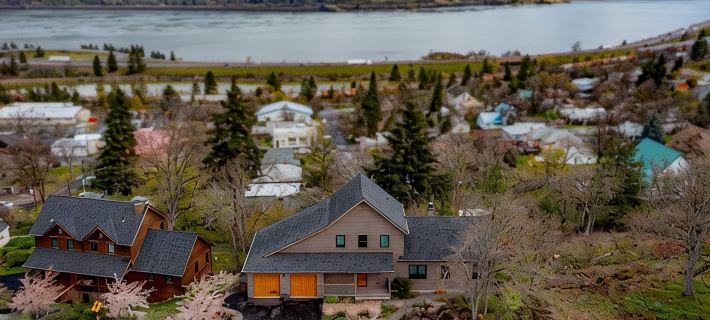 Gorge Panorama - Short Walk to Downtown Mosier, Near Hood River Hotels in Wasco County