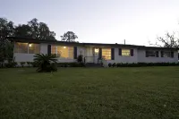 Historic Fort on Fort King Hill - Bungalows