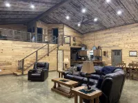 Serene 2 Bedroom with Loft located on Caddo Lake - Homestays