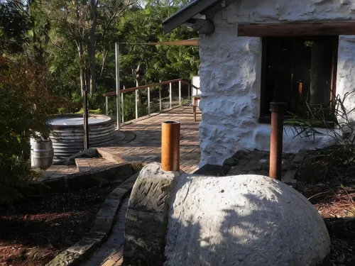 Barakee Creek - The Old Shack - Private Pools