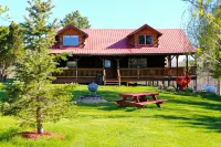 Cozy Amish built cabin in the heart of the Kickapoo Valley Reserve State Park. - Chalets