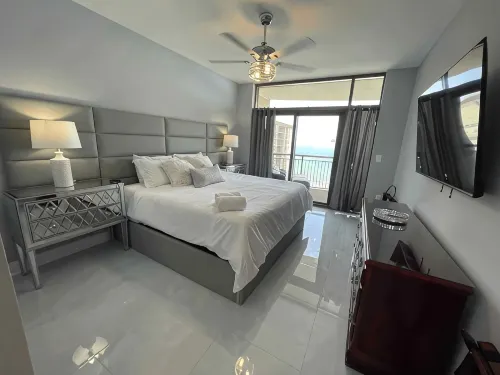 😍LUXURY @ NORTH BEACH  100% REMODELED  #1814 Oceanfront!! - 4-Star