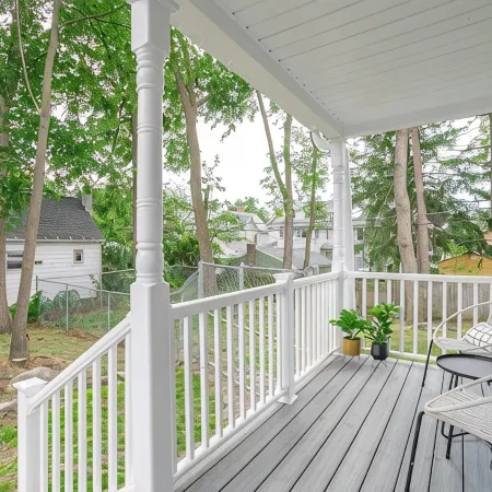 Fresh Modern Apartment - Walking Distance to U of R/Strong Hospital