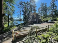 Private 2 bedroom Cottage on a Lagoon. - 3-Star