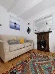 Beautifully presented former Fishermans Cottage and Pet Friendly - บ้านพักหลังเล็ก
