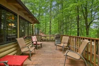 Sunny Point Lake Wallenpaupack Lakefront  with Private Dock - 4 Bedroom Sleeps 9 - Chalets