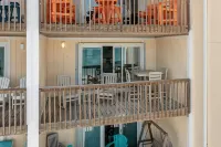 Gorgeous Beachfront Condo with Pool - Gym