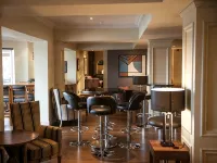 Cottons Hotel and Spa - bar