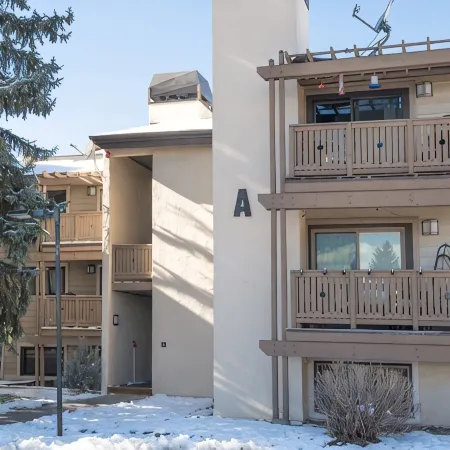 -New Listing- Fully Renovated, Avon 2/2 Condo: Walk To Ski Shuttle