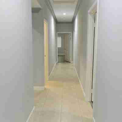 Spacious Home* 7 minutes to Disneyland Others