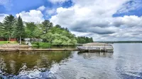 Whitetail Ridge: Lakefront Home, FREE Wi-Fi/Firewood, Generator, No Cleaning Fee - 4-Star