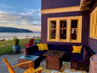 Shabby Chic Waterfront Retreat Serene Low Bank Waterfront Home w/ Gas Fire Pit. - 3-Star
