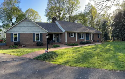 Jake & Wilma's - Private Country Estate - 4-Star