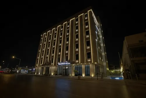 Azara Hotel - 泳池