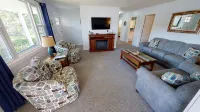 Charming 4-bed cottage with hot tub and stunning lake views in beautiful Logan. - 3-Star