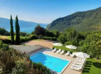 Beautiful 3-room apartment in a residence, pool, balcony, lake view, Lake Garda-Tignale - balcony