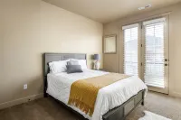 A La Mode Stunning 4 bedroom Orem Home - 2-Star