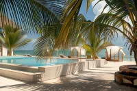 Cinnamon Hotel - Beach