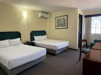 CHN Hotel Monterrey Santa Fe - 3 ดาว