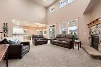 5BR Meridian Home • Firepit • Sports Room • 14 - maisons de vacances