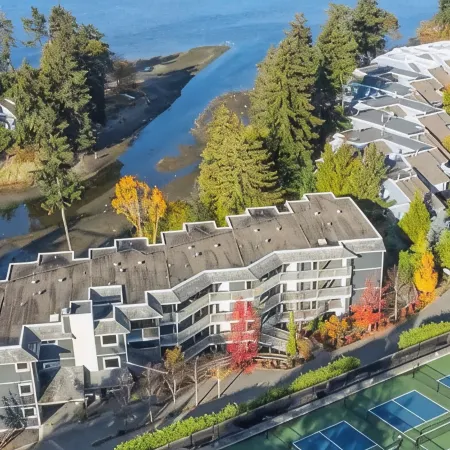 Relaxing retreat at Pacific Shores Resort Condo 1 Bedroom + Kitchen
