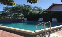 Vang Vieng Garden Bungalow - Bares
