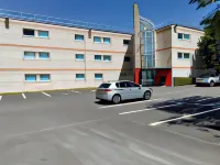 Hotelf1 Bourges le Subdray - Parking