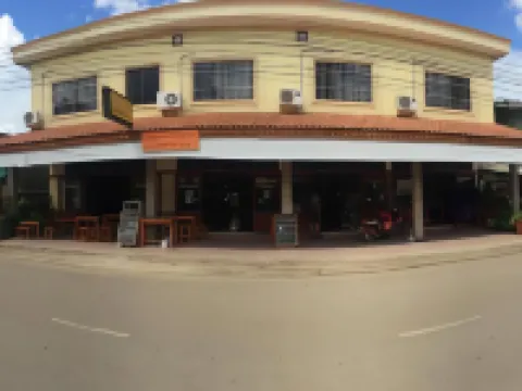 Oudomphone Guesthouse 2 โรงแรมในห้วยทราย