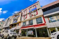 FabHotel Sanskar Hotel dekat Birla Mandir
