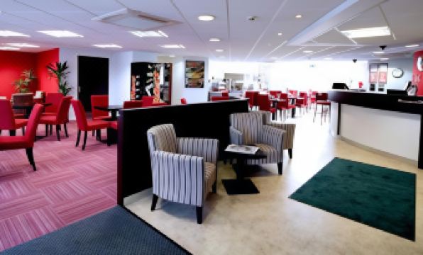 5. 라마다 런던 스..