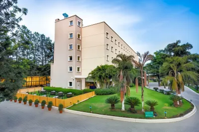 Radha Hometel Bengaluru Hotel in zona Total Environment Building Systems Private Limited